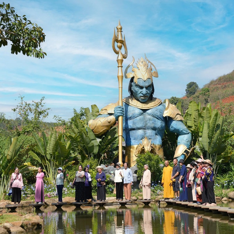 Hầm Rượu Vang Vĩnh Tiến