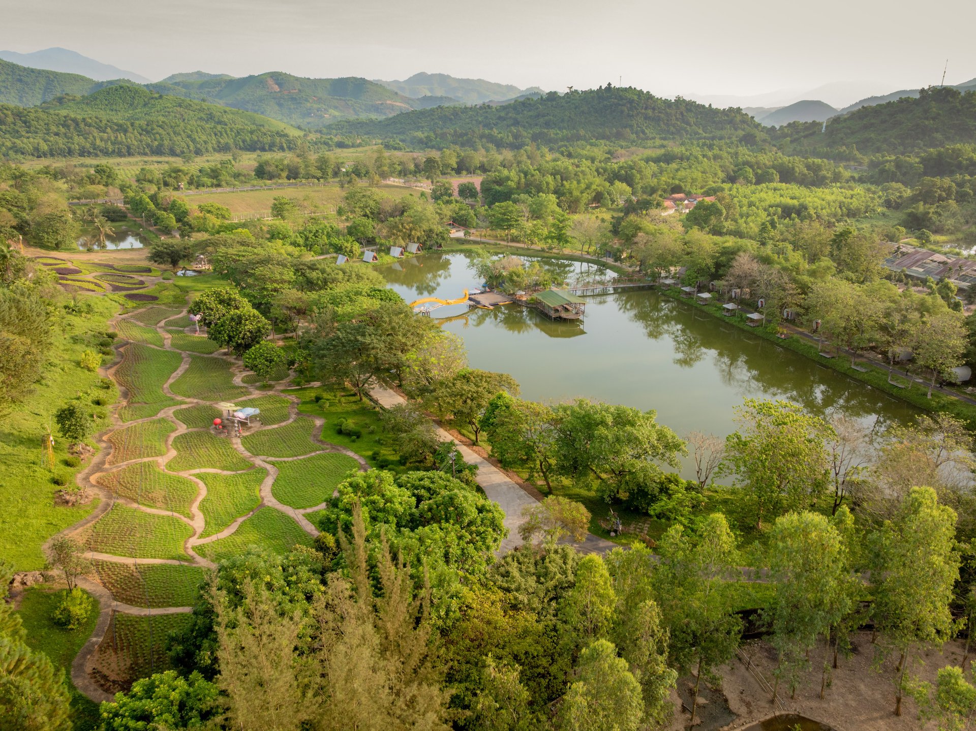 Toàn cảnh thung lũng sinh thái Yang Bay & Đảo Ngọc
